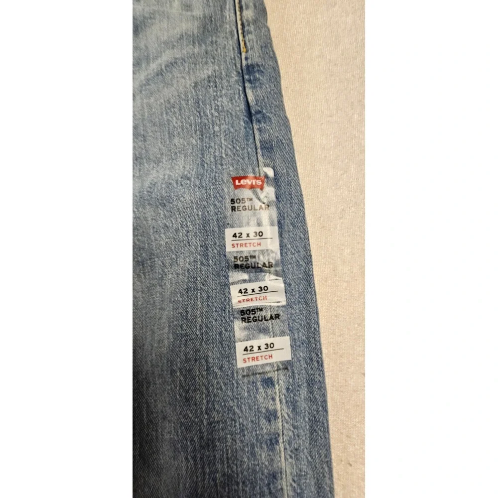 Levis 505 Regular Fit Stretch Jeans Mens 42x30 Light Wash Blue Straight Leg NWT